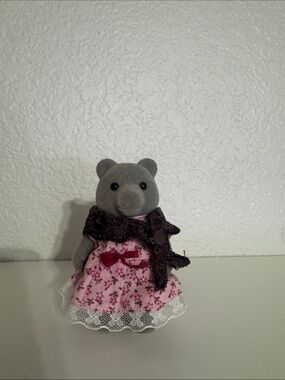 Vintage grey bear older sister 1985 Tomy Sylvanian Families Summer Evergreen